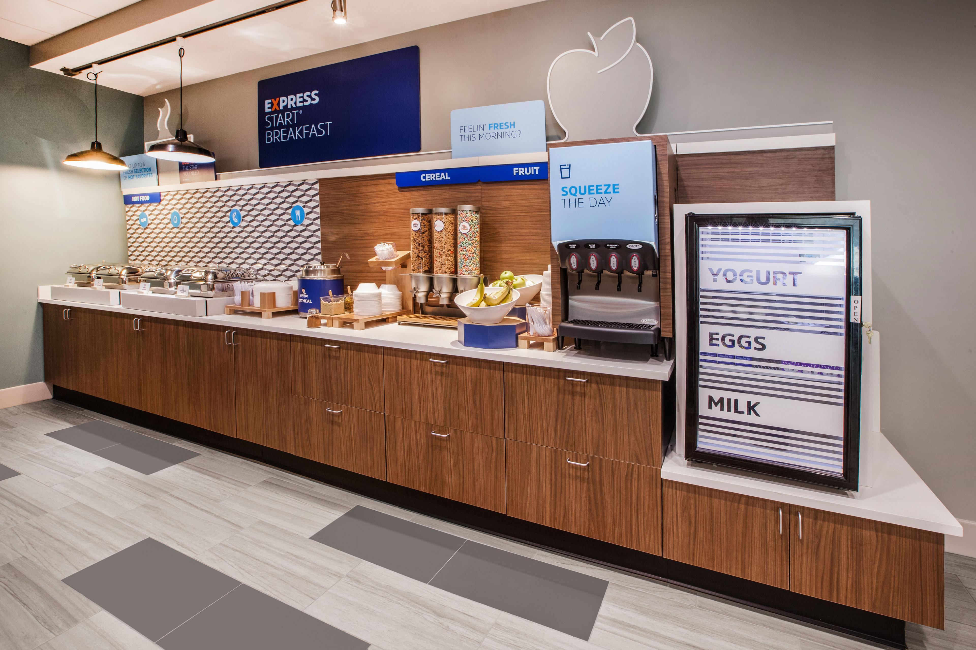 Holiday Inn Express & Suites Butler By Ihg Luaran gambar