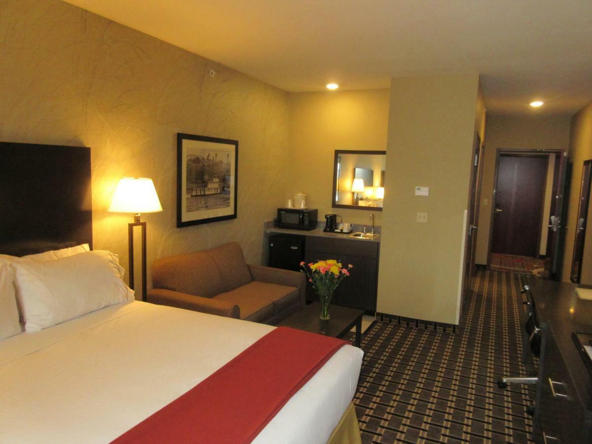 Holiday Inn Express & Suites Butler By Ihg Luaran gambar